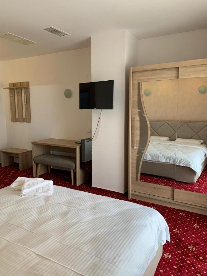 Hotel Vestem Eksteriør billede