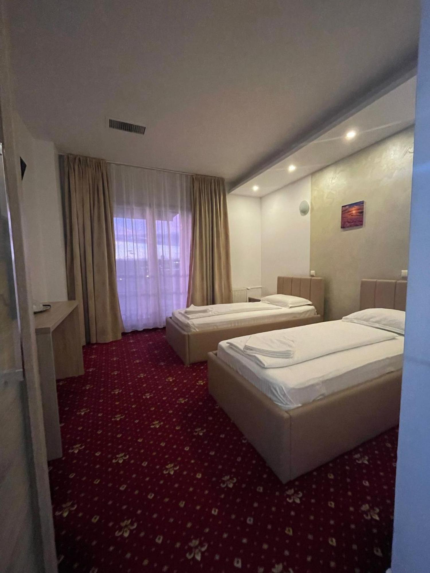 Hotel Vestem Eksteriør billede