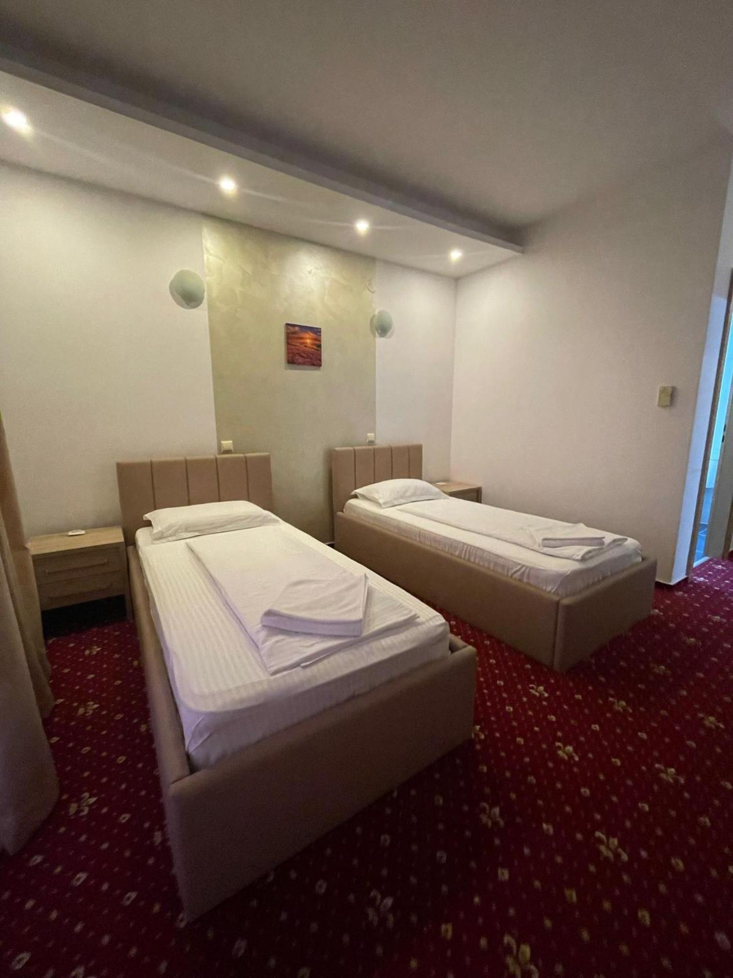 Hotel Vestem Eksteriør billede